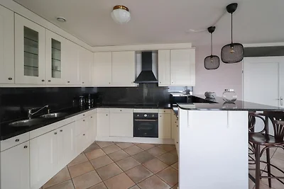 Suite mit Seeblick und Whirlpool in Makkum