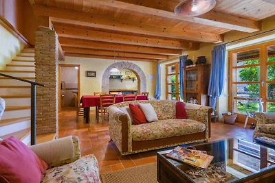 Ferienhaus in Rakalj mit Schwimmbecken