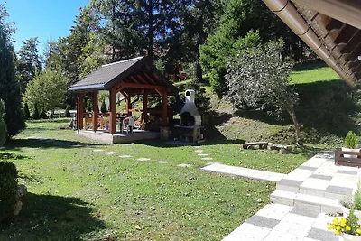 Casa vacanze pittoresca a Lokve con terrazza