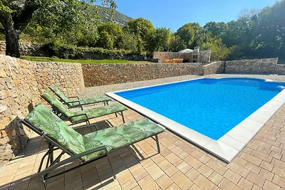 Schönes Ferienhaus mit Pool
