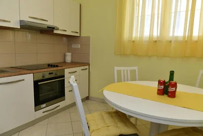 Two Bedroom Apartment with Balcony and Garden...