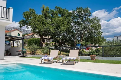 Entspannte Familienvilla in Naklice