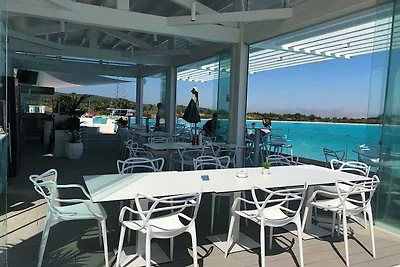 Elegant 2-Bed Apartment | Alcazaba Lagoon...