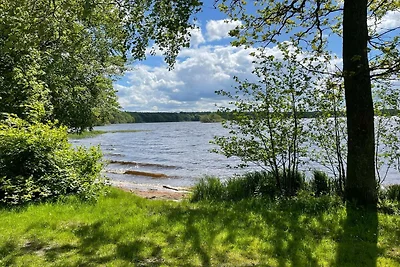 Charmantes Ferienhaus am See mit Sauna