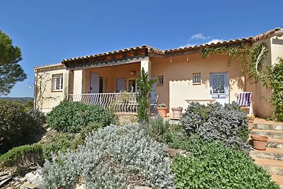Prächtige Villa mit Pool in Grimaud