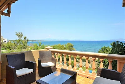 Villa in Colonia mit Pool und Meerblick