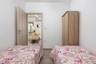 Apartment mit Balkon, Meerblick