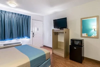 1 Doppelbett | Barrierefreier Zugang RI Shwr,...
