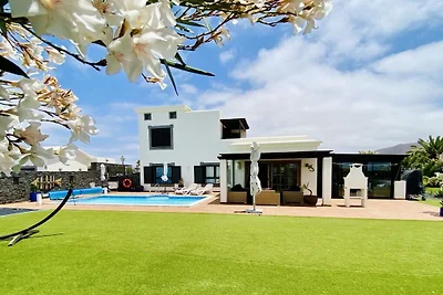 Villa Frangipani