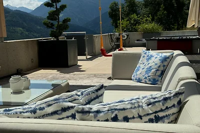 Villa in Tirol mit Pool