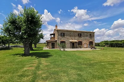 Fattoria per 16 persone nel Lazio