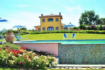 Schöne Villa in Cortona mit privatem Pool