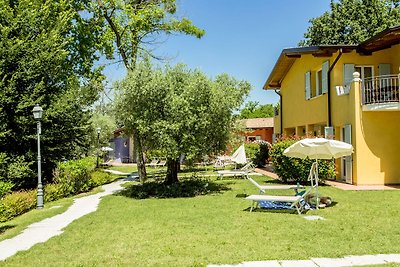 Modern Holiday Home in Manerba del Garda with...