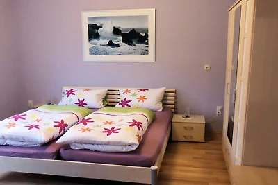 Ferienwohnung mit 2 Schlafzimmer