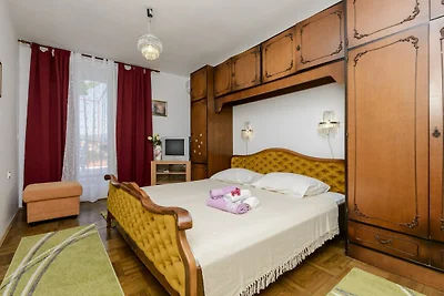 Oreb Dream Apartments - Three Bedroom Apartme...