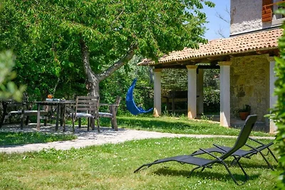 Ferienhaus in Rakalj mit Schwimmbecken