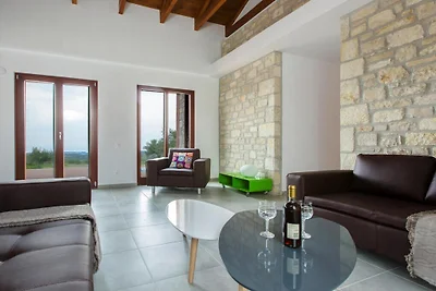 Ferienhaus, Kyrianna