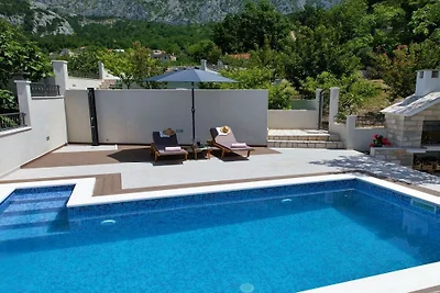 Villa Silencio mit Pool