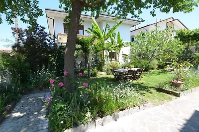 Wohnung in Gatteo mit Garten