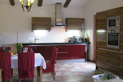 Villa con piscina a Bastia Mondovi