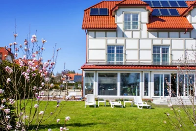 Schöne Ferienwohnung mit Terrasse für 3...