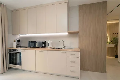 Modern City Escape - Two Bedroom Apartment wi...