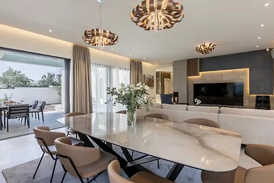 Three Bedroom Villa with Pool