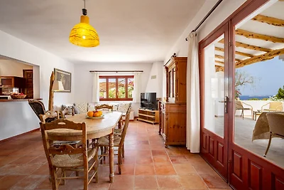 Rustige villa in Cala Vadella met zwembad