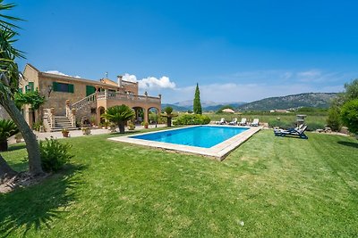 Casa di campagna a Sa Pobla con piscina