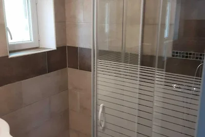 Piccola casa con piscina in comune a...