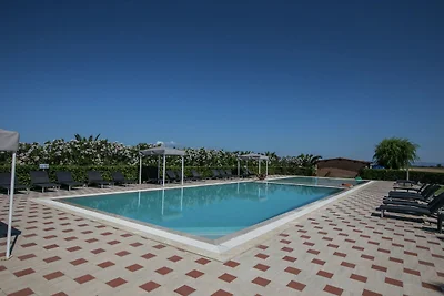 Hübsche Wohnung mit Pool in Lazise