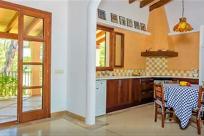 Ferienhaus mit Infinity-Garten und Pool