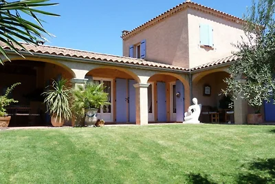Confortevole villa con piscina privata