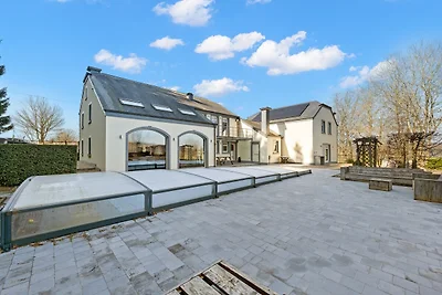 Luxus Landhaus mit Pool