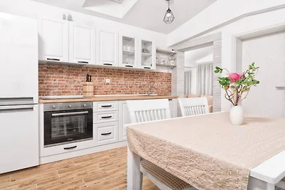 Hidden Gem Holiday Home with Pool in Kastel S...