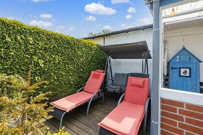 Mooie bungalow in Poel bij het strand