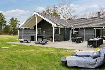 Luxuriöses Cottage mit Swimmingpool in Blavan...