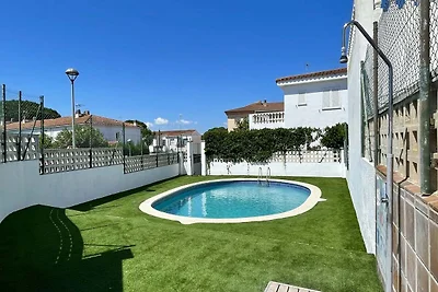 Casa vacanze a LEscala con piscina