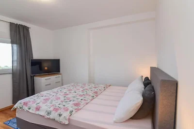 Sweet Apartment Rita - One Bedroom Apartment ...