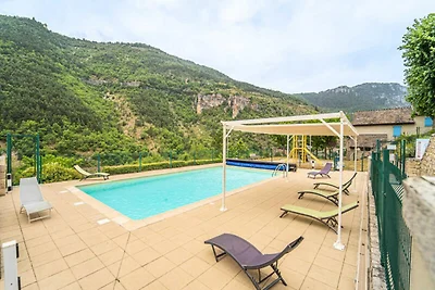 Cottage in Gorges du Tarn met Zwembad