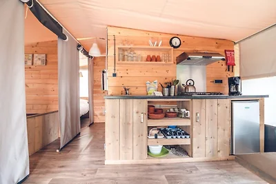 Luxuriöses Glamping in einer Zeltlodge