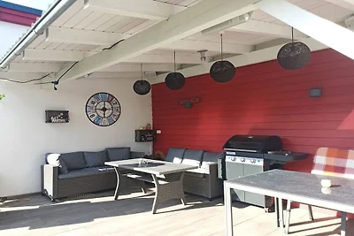 Apartament wakacyjny w Vöhl z basenem