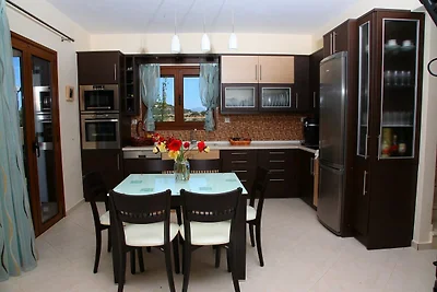 Villa in Skouloufia mit Pool und Aussicht