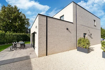 Ferienhaus mit Garten