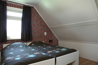 Casa colonica con soppalco per i giochi