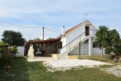 Ferienhaus in La?evci mit Pool