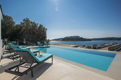 Schöne Villa am Meer