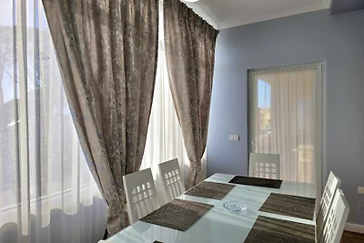 Appartement in Gjiri i Lalzit bij Strand