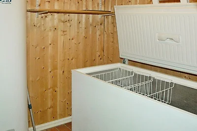 8 Personen Ferienhaus in Sørbøvåg
