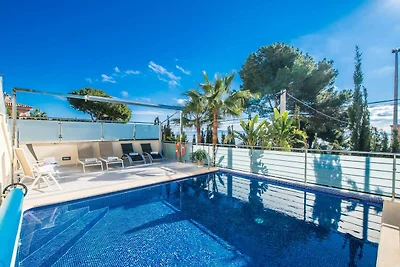 Atemberaubende Villa mit privater Terrasse